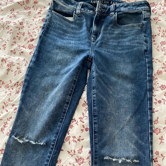 Distressed High Rise Jeggings - Picture 2 of 8